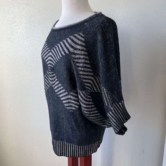 Fever Three Quarter Sleeve Sweater Too Size L EUC - Picture 4 of 8